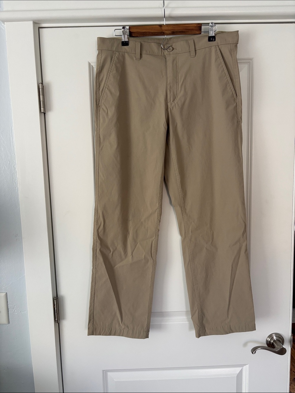 Eddie Bauer Tan men’s  Chinos/hiking pants